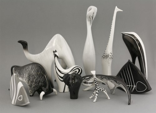 Lot 427 - Eleven porcelain Ćmielów animals