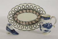 Lot 1131 - A Caughley jug