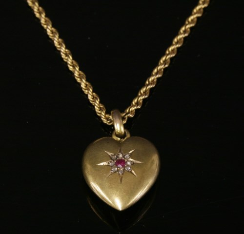 Lot 118 - An Edwardian 15ct gold