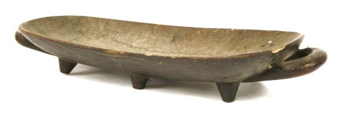 Lot 215 - A Zulu oblong platter