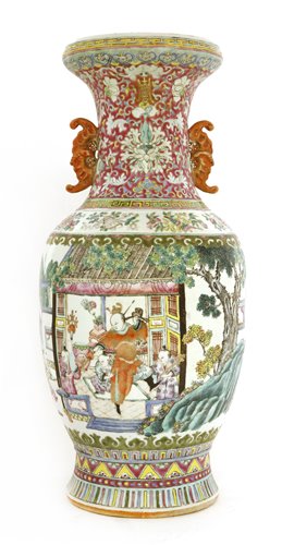 Lot 110 - A Chinese famille rose vase