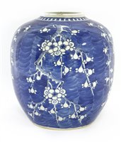 Lot 130 - A Chinese blue and white jar
