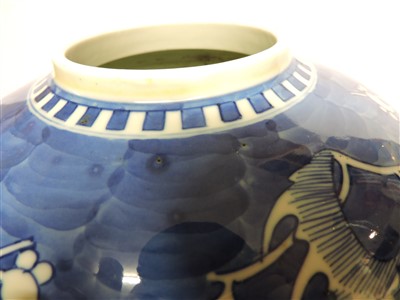 Lot 130 - A Chinese blue and white jar