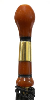 Lot 32 - AN UMBRELLA BELONGING TO VISCOUNTESS ASTOR MP