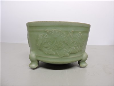 Lot 24 - A Chinese Longquan celadon censer