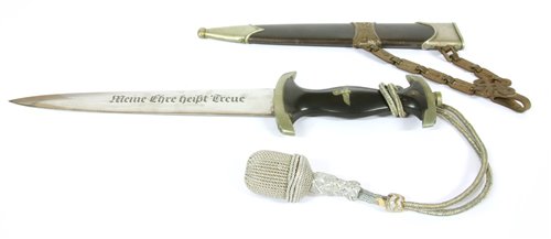 Lot 147 - A 1936 pattern Nazi SS dress dagger