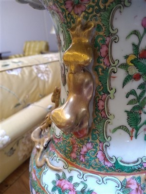 Lot 26 - A Cantonese vase table lamp