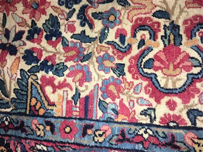 Lot 36 - A Kirman carpet