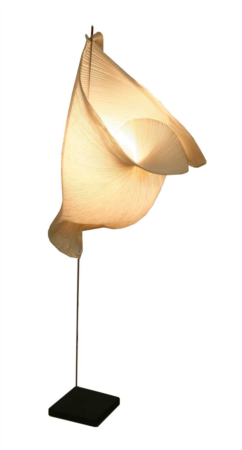 Lot 573 - An Ingo Maurer Gaku table lamp