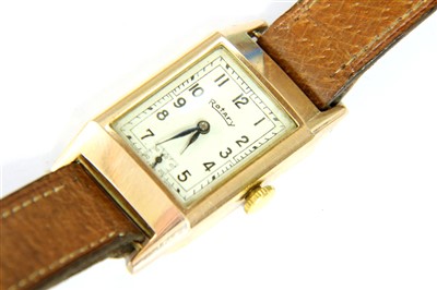 Lot 71 - A gentlemen's Rotary Art Deco 9ct gold strap watch