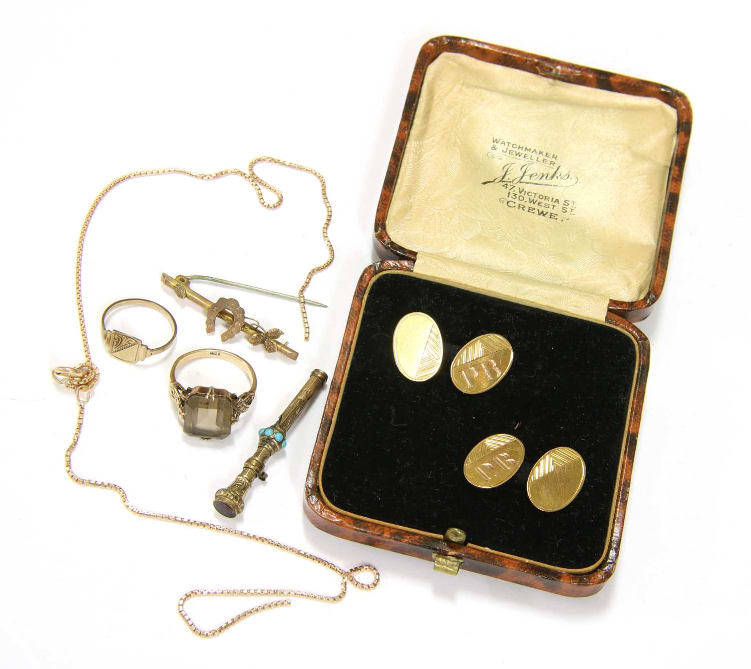 Lot 65 - A pair of 9ct gold cufflinks