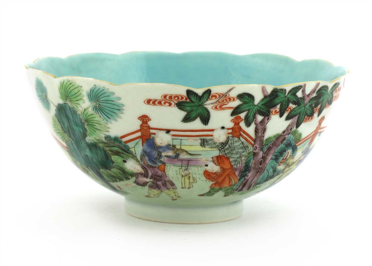 Lot 70 - A Chinese famille rose bowl