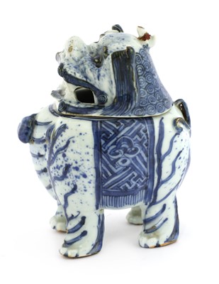 Lot 5 - A Chinese blue and white incense burner