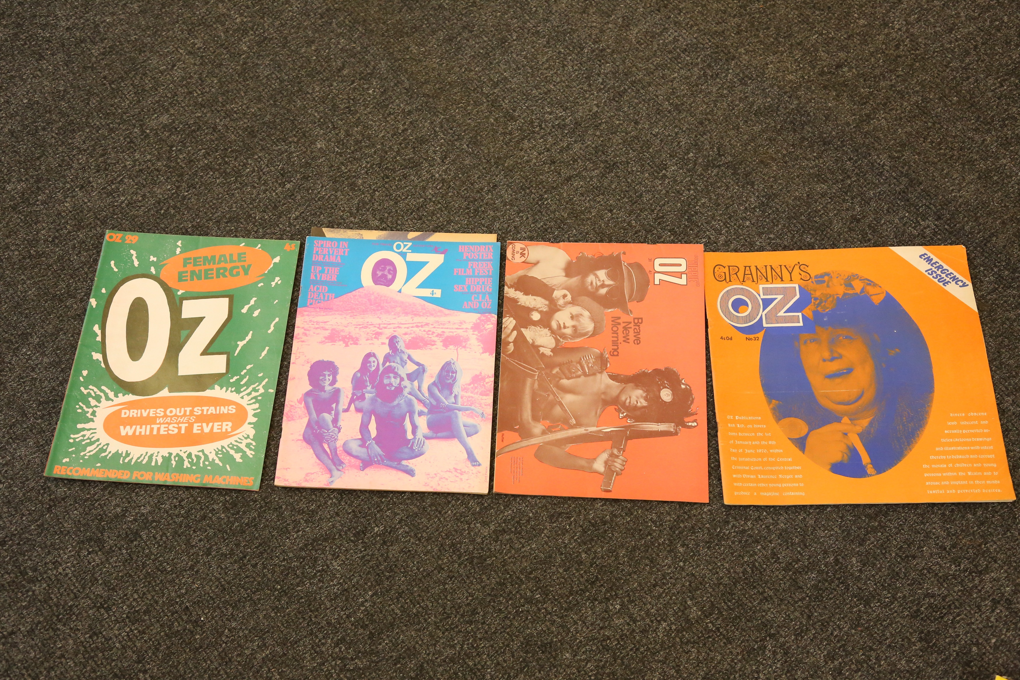 Lot 302 - 'OZ',