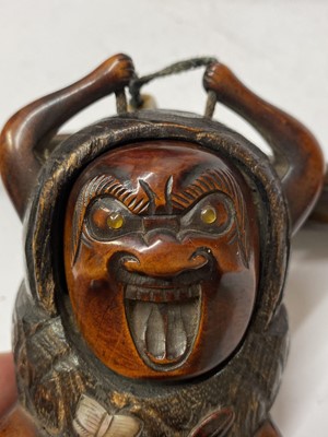 Lot 42 - A Japanese smoking set, tonkotsu and kiseruzutsu with kiseru