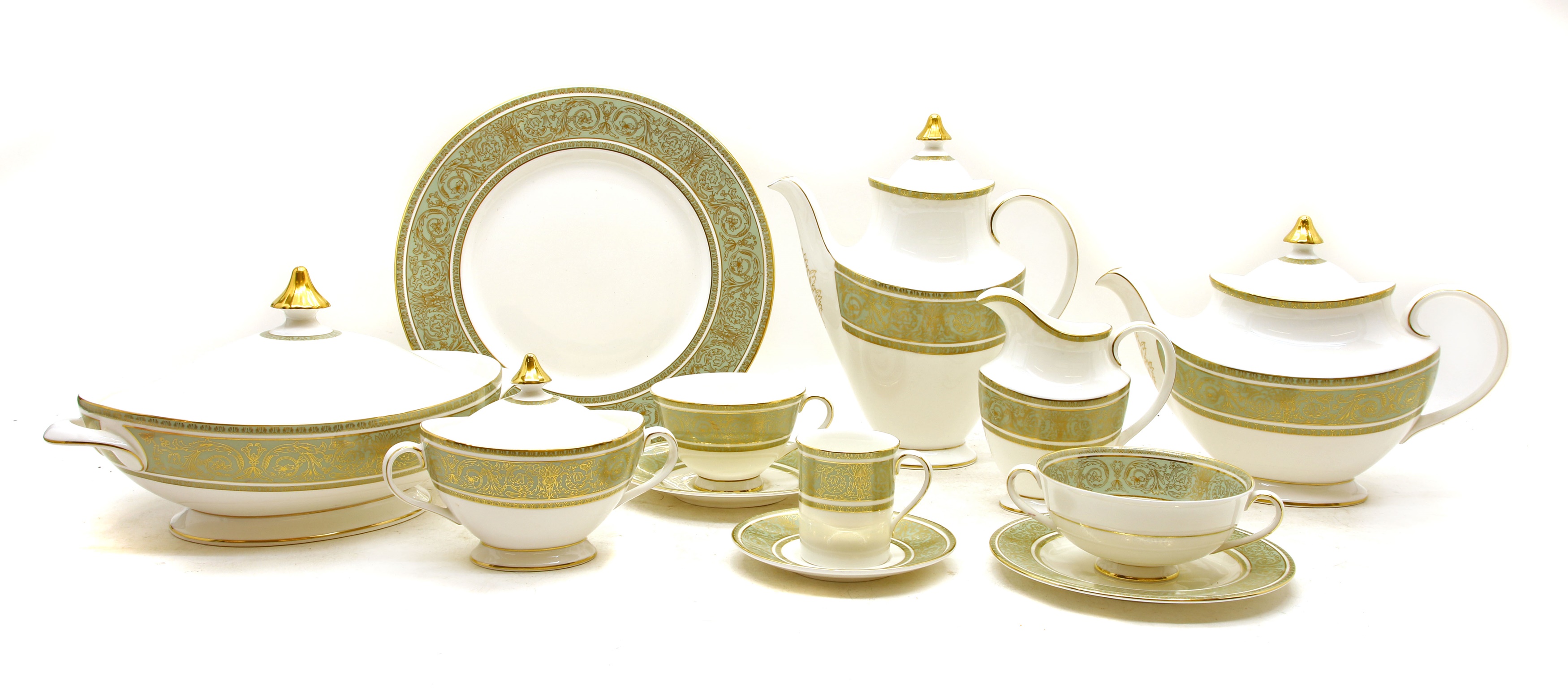 Lot 295 - A Royal Doulton English Renaissance pattern