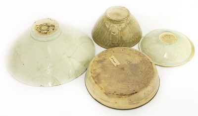 Lot 82 - A collection of Chinese ceramics