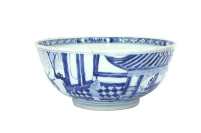 Lot 112 - A Chinese blue and white bowl