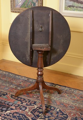 Lot 112 - A George III mahogany tilt-top supper table