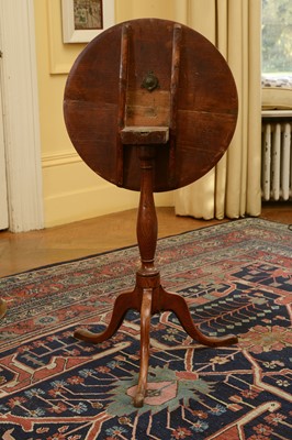 Lot 122 - A George III oak occasional table