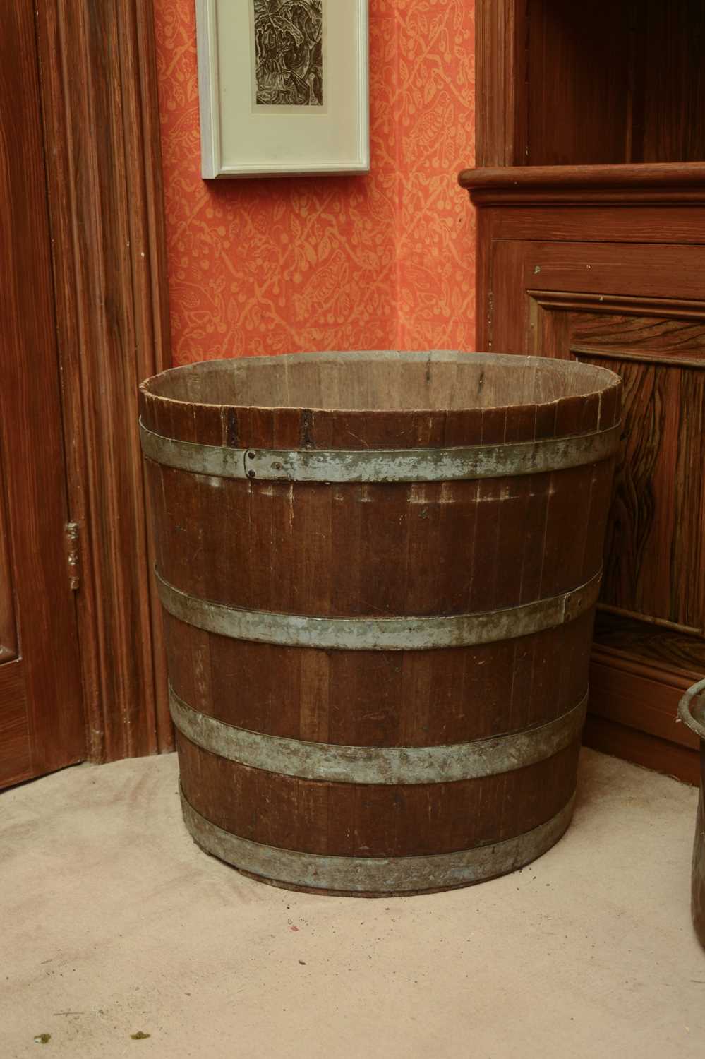 Lot 182 - A large coopered bin