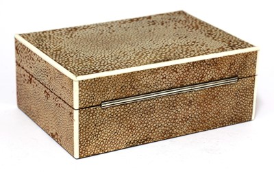 Lot 31 - An Art Deco shagreen patent cigarette box