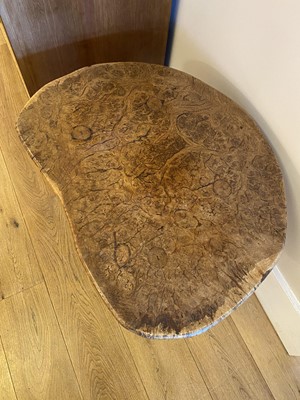 Lot 109 - A Robert 'Mouseman' Thompson burr oak table