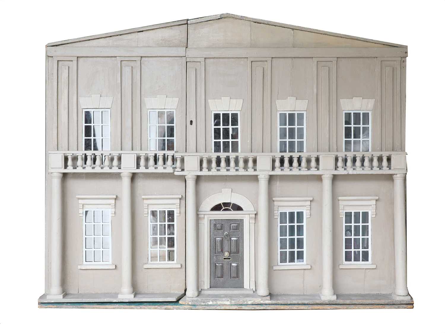 Lot 274 - A fine Regency doll's house