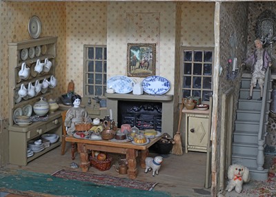 Lot 274 - A fine Regency doll's house