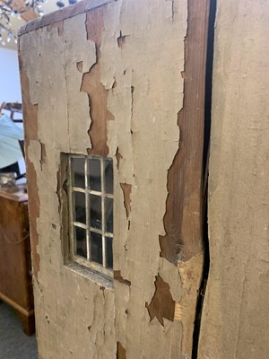 Lot 274 - A fine Regency doll's house