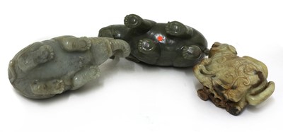 Lot 98 - A collection of three Chinese jade carvings