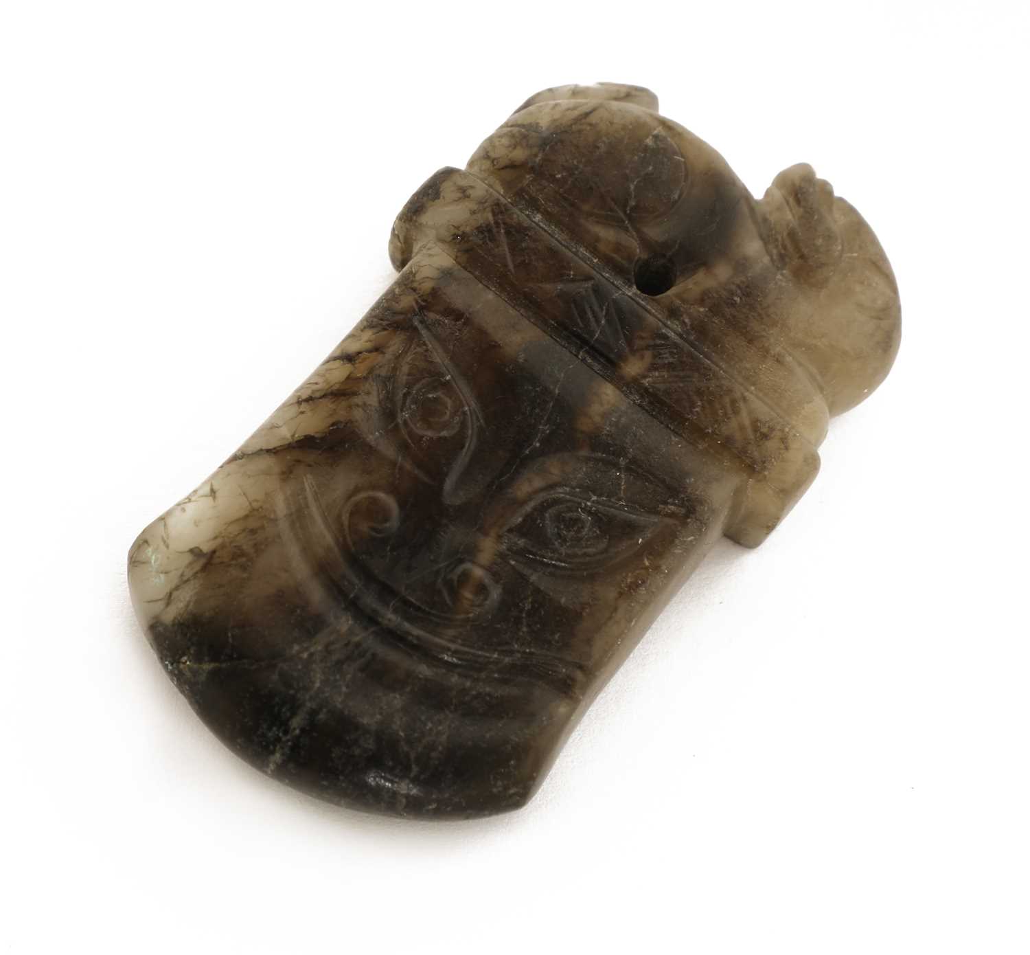 Lot 112 - A Chinese jade pendant
