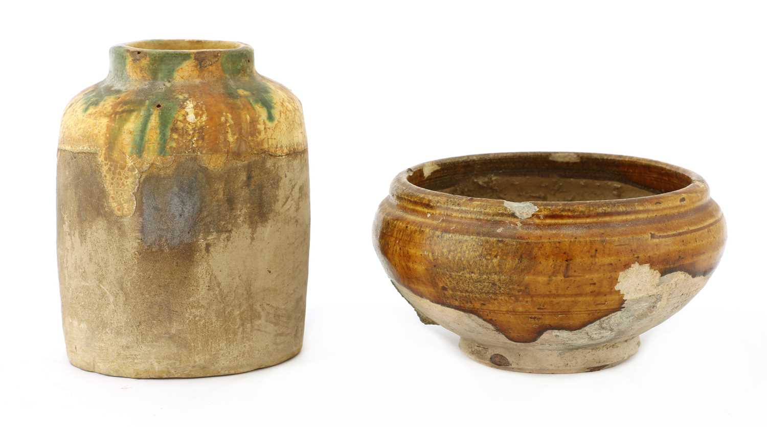 Lot 6 - A Chinese sancai-glazed earthenware jar