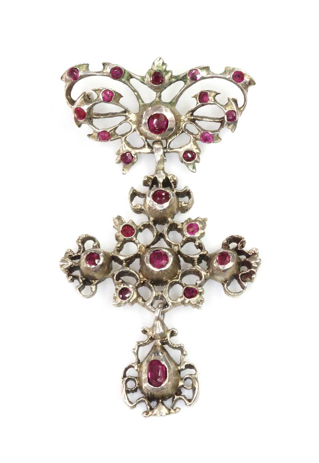 Lot 24 - A Georgian ruby set pendant