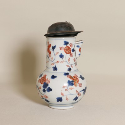 Lot 26 - A Chinese Imari chocolate pot