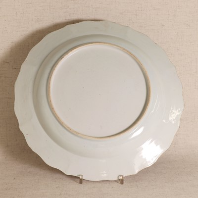 Lot 50 - A Chinese export famille rose plate
