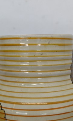 Lot 137 - A collection of Art Deco ceramics