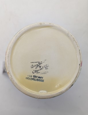 Lot 137 - A collection of Art Deco ceramics