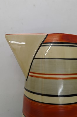 Lot 137 - A collection of Art Deco ceramics