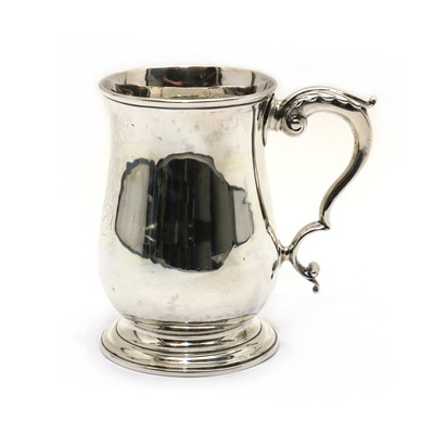 Lot 7 - A George III silver mug