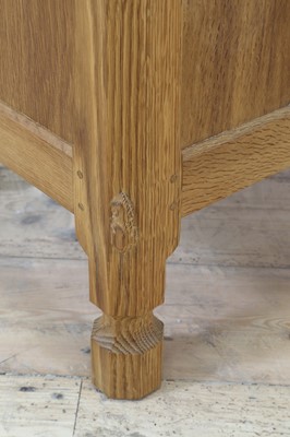 Lot 106 - A Robert 'Mouseman' Thompson oak blanket box
