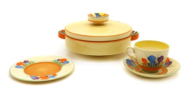 Lot 93 - A Clarice Cliff pottery tureen