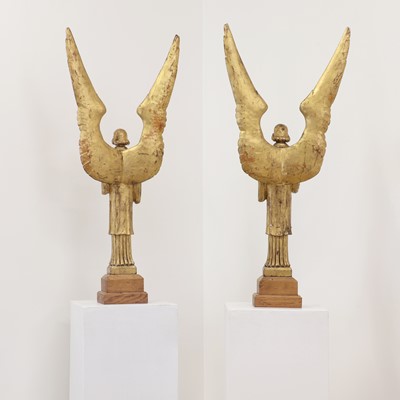 Lot 79 - A pair of giltwood angels