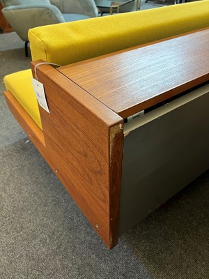 Lot 334 - A Danish model ‘GE-258’ teak daybed