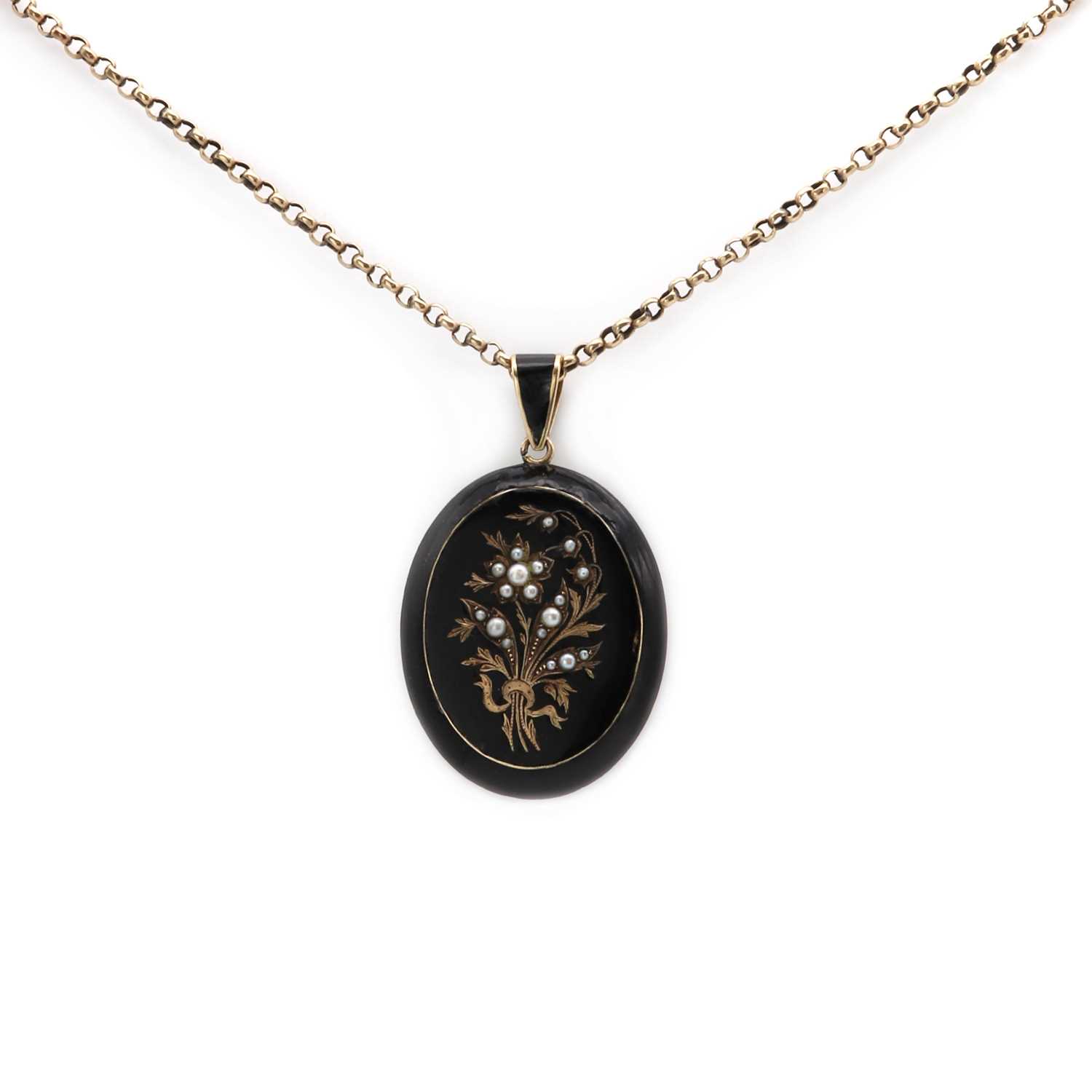 Lot 15 - An enamel split pearl memorial necklace
