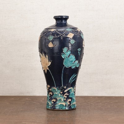 Lot 28 - A Chinese fahua-glazed meiping