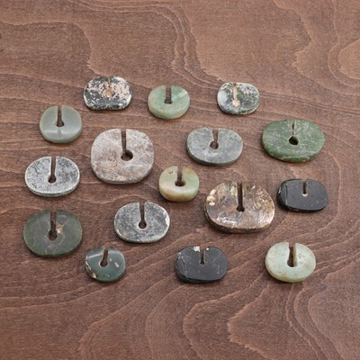 Lot 42 - A collection of Chinese jade pendants