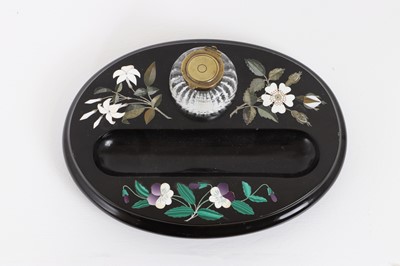Lot 252 - Two Ashford black marble desk accessories