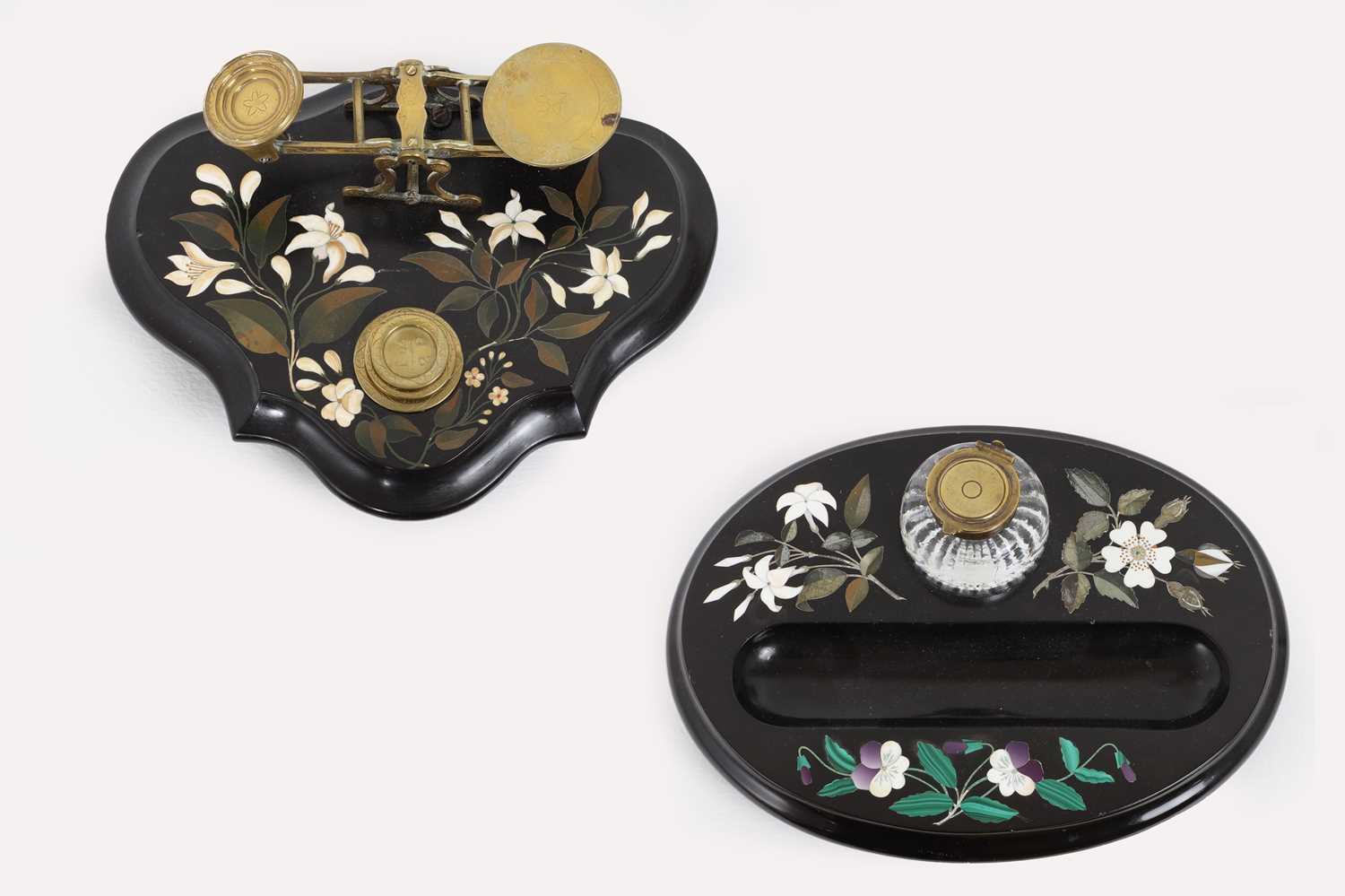 Lot 252 - Two Ashford black marble desk accessories