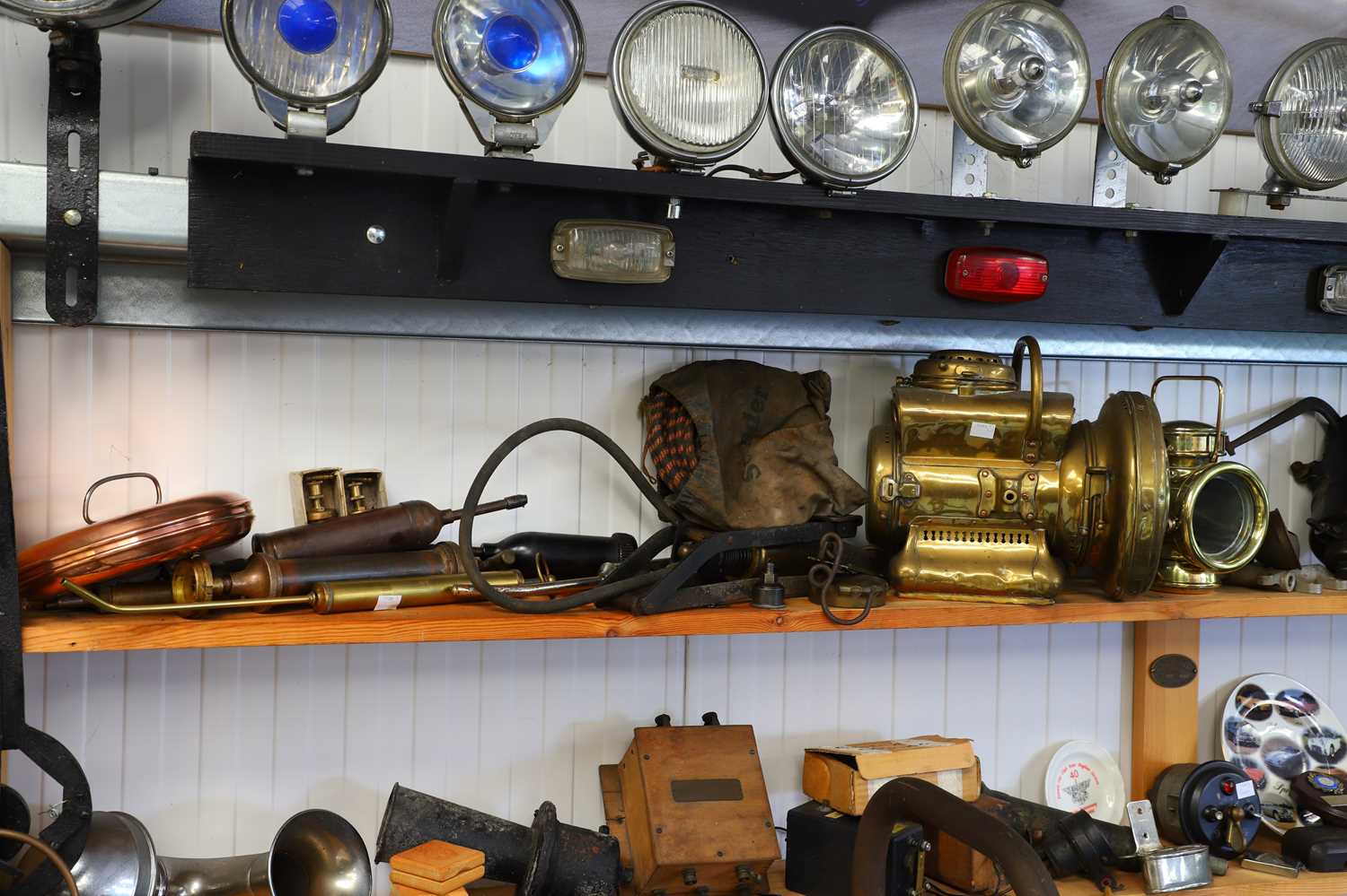Lot 29 - A Powell & Hanmer acetylene self-generating brass headlamp
